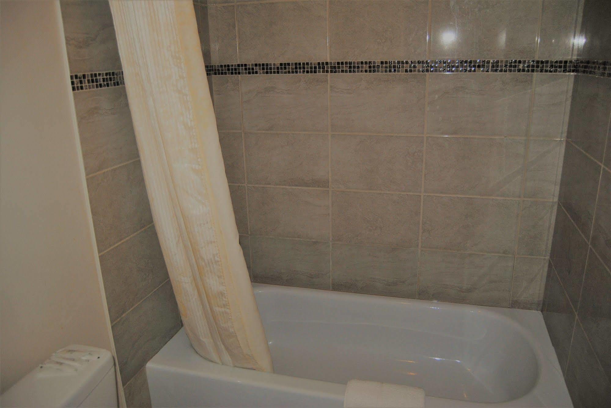 Derrick Motel Edmonton Bagian luar foto